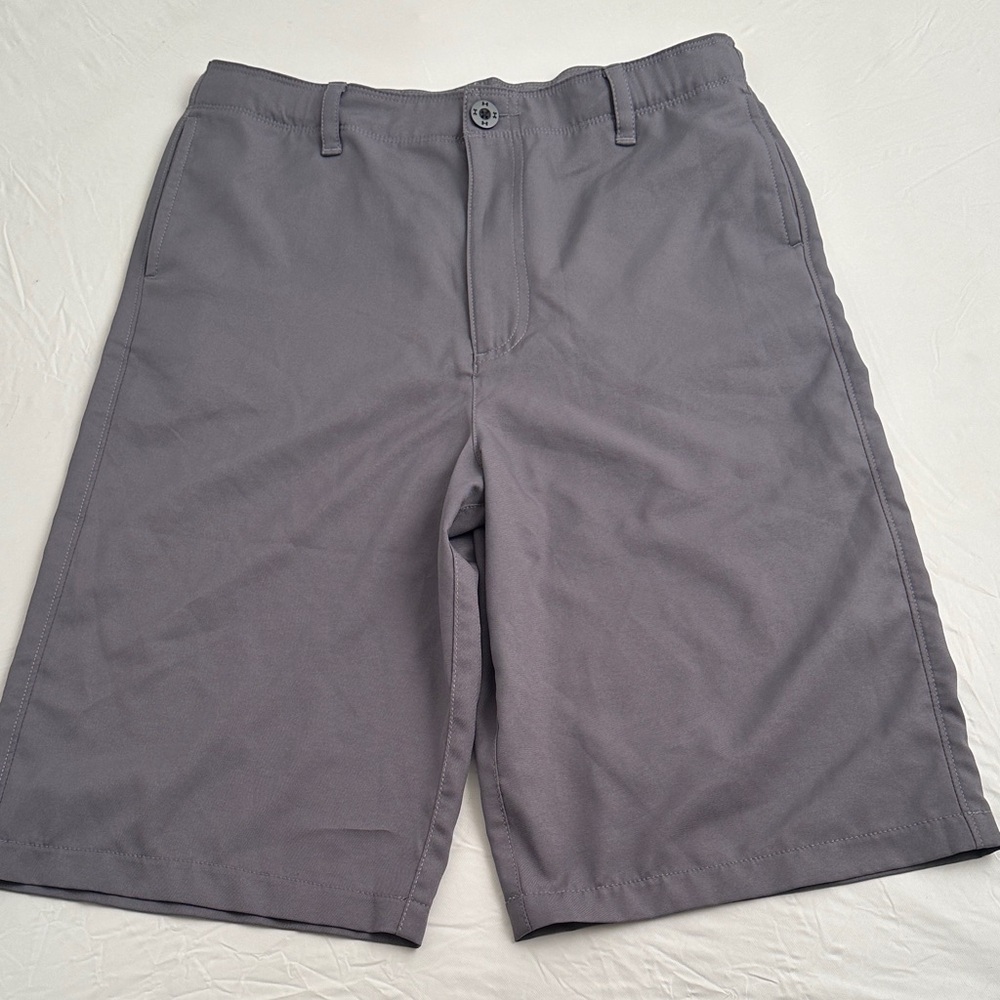Under Armour Match Play gray adjustable waist performance shorts